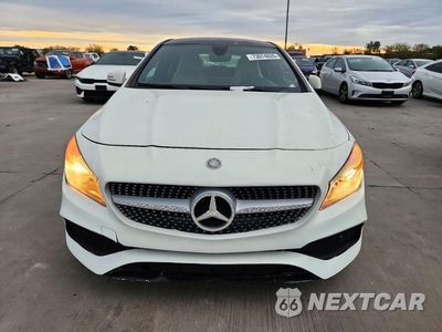 Piąte zdjęcie samochodu w środku: 2018 MERCEDES-BENZ CLA 250 4MATIC VIN:WDDSJ4GB6JN569014 - miniatura