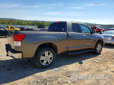Trzecie zdjęcie samochodu z tyłu: 2011 TOYOTA TUNDRA DOUBLE CAB LIMITED VIN:5TFBY5F15BX174977 - miniatura