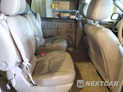 Zdjęcie 11 z 13 samochodu: 2010 TOYOTA SIENNA XLE LIMITED VIN:5TDDK4CC4AS034093 - miniatura