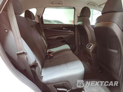 Zdjęcie 11 z 14 samochodu: 2017 KIA SORENTO LX V6 VIN:5XYPGDA55HG235043 - miniatura