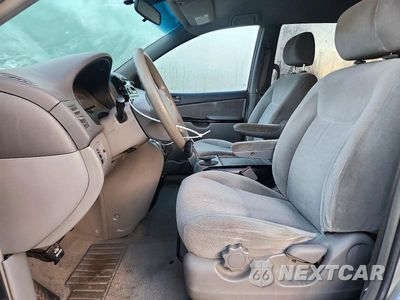 Zdjęcie 7 z 13 samochodu: 2004 TOYOTA SIENNA CE 8 PASSENGER VIN:5TDZA23C04S195588 - miniatura