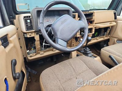 Zdjęcie 8 z 13 samochodu: 2002 JEEP WRANGLER / TJ SPORT VIN:1J4FA49S42P727570 - miniatura