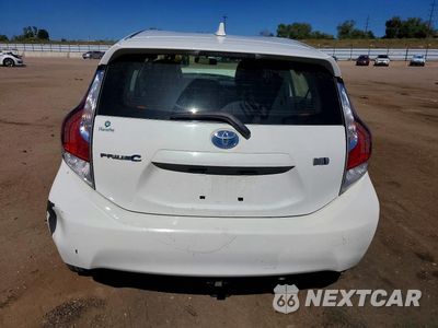 Zdjęcie 6 z 12 samochodu: 2015 TOYOTA PRIUS C TWO VIN:JTDKDTB32F1585494 - miniatura