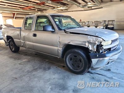 Czwarte zdjęcie samochodu z boku: 2002 CHEVROLET SILVERADO C1500 VIN:2GCEC19X121423602 - miniatura