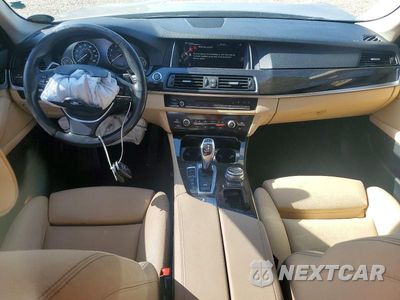 Zdjęcie 8 z 12 samochodu: 2016 BMW 528 XI VIN:WBA5A7C54GG151554 - miniatura