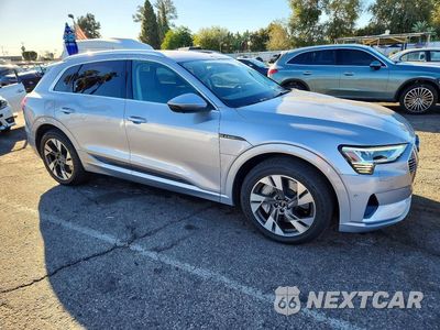 Czwarte zdjęcie samochodu z boku: 2022 AUDI E-TRON PREMIUM PLUS VIN:WA1LAAGE8NB026501 - miniatura