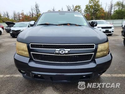 Piąte zdjęcie samochodu w środku: 2013 CHEVROLET SUBURBAN K1500 LTZ VIN:1GNSKKE76DR285204 - miniatura