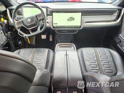 Zdjęcie 8 z 13 samochodu: 2023 RIVIAN R1T ADVENTURE VIN:7FCTGAAA0PN018978 - miniatura