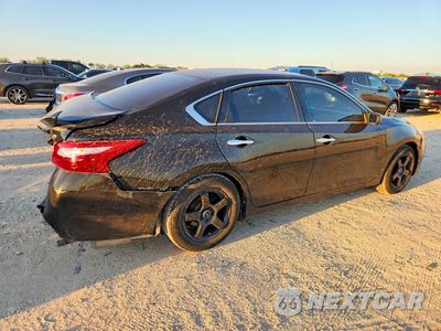 Trzecie zdjęcie samochodu z tyłu: 2016 NISSAN ALTIMA 2.5 S VIN:1N4AL3AP0GC187716 - miniatura
