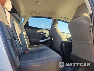 Zdjęcie 10 z 12 samochodu: 2015 TOYOTA PRIUS TWO VIN:JTDKN3DU5F1926535 - miniatura