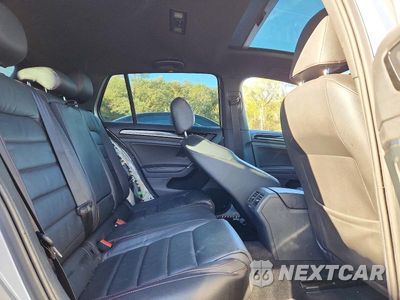 Zdjęcie 10 z 13 samochodu: 2017 VOLKSWAGEN GTI S/SE VIN:3VW447AU8HM040901 - miniatura