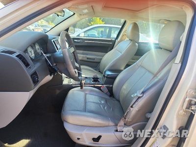 Zdjęcie 7 z 12 samochodu: 2009 CHRYSLER 300 TOURING VIN:2C3KA53V99H618005 - miniatura