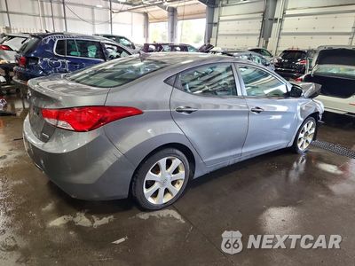 Trzecie zdjęcie samochodu z tyłu: 2013 HYUNDAI ELANTRA LIMITED VIN:5NPDH4AE3DH230457 - miniatura