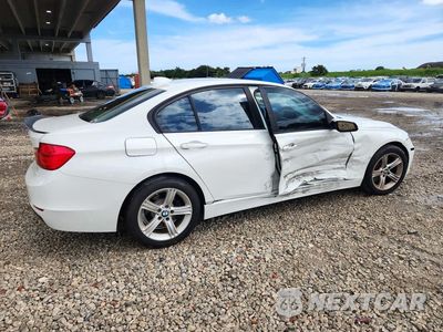 Trzecie zdjęcie samochodu z tyłu: 2015 BMW 328 XI SULEV VIN:WBA3B5C51FP654336 - miniatura