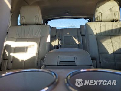 Zdjęcie 10 z 14 samochodu: 2011 LINCOLN NAVIGATOR VIN:5LMJJ2J59BEJ07005 - miniatura