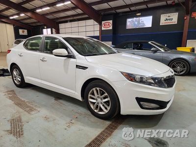 Czwarte zdjęcie samochodu z boku: 2013 KIA OPTIMA LX VIN:KNAGM4A72D5351746 - miniatura
