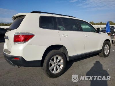 Trzecie zdjęcie samochodu z tyłu: 2012 TOYOTA HIGHLANDER BASE VIN:5TDZA3EH7CS019490 - miniatura