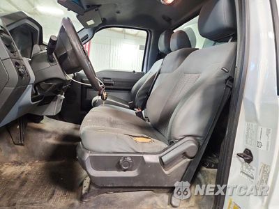 Zdjęcie 7 z 12 samochodu: 2016 FORD F250 SUPER DUTY VIN:1FTBF2B63GEC63472 - miniatura