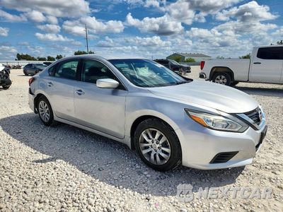 Czwarte zdjęcie samochodu z boku: 2018 NISSAN ALTIMA 2.5 S VIN:1N4AL3AP1JC287265 - miniatura