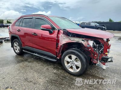 Czwarte zdjęcie samochodu z boku: 2025 TOYOTA RAV4 XLE VIN:2T3W1RFV1SW389101 - miniatura