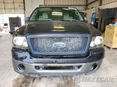 Piąte zdjęcie samochodu w środku: 2005 FORD F150 VIN:1FTRX02W35KF11668 - miniatura