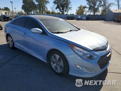 Czwarte zdjęcie samochodu z boku: 2015 HYUNDAI SONATA HYBRID LIMITED VIN:KMHEC4A47FA132094 - miniatura
