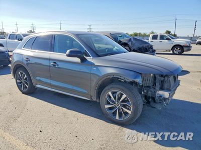 Czwarte zdjęcie samochodu z boku: 2023 AUDI Q5 PREMIUM 45 VIN:WA1GAAFY9P2075402 - miniatura