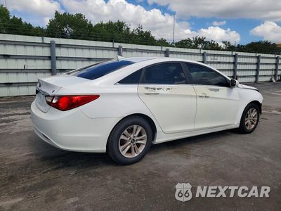 Trzecie zdjęcie samochodu z tyłu: 2013 HYUNDAI SONATA GLS VIN:5NPEB4AC7DH737656 - miniatura