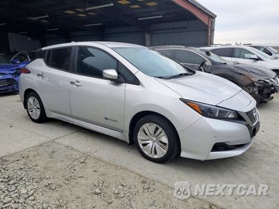 Czwarte zdjęcie samochodu z boku: 2018 NISSAN LEAF S VIN:1N4AZ1CP8JC306457 - miniatura