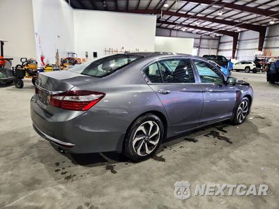 Trzecie zdjęcie samochodu z tyłu: 2017 HONDA ACCORD EX VIN:1HGCR2F7XHA133195 - miniatura