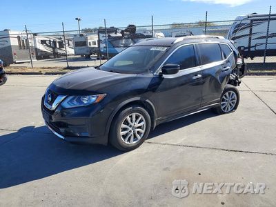 2017 NISSAN ROGUE SV JN8AT2MT4HW382512 - główne zdjęcie licytacji z USA - miniatura