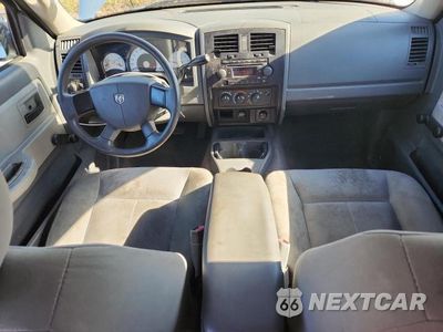 Zdjęcie 8 z 12 samochodu: 2006 DODGE DAKOTA QUAD VIN:1D7HW28K06S624466 - miniatura