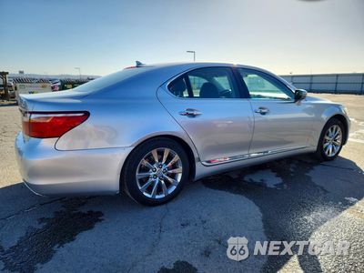 Trzecie zdjęcie samochodu z tyłu: 2010 LEXUS LS 460 VIN:JTHBL1EFXA5098038 - miniatura