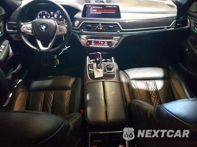 Zdjęcie 8 z 13 samochodu: 2019 BMW 750 I VIN:WBA7F0C52KGM25117 - miniatura