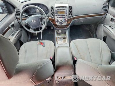 Zdjęcie 8 z 13 samochodu: 2010 HYUNDAI SANTA FE GLS VIN:5NMSG3AB7AH355383 - miniatura
