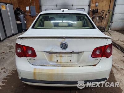 Zdjęcie 6 z 12 samochodu: 2007 VOLKSWAGEN JETTA WOLFSBURG VIN:3VWEG71K17M070363 - miniatura