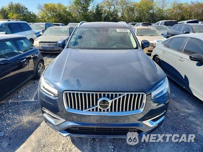 Piąte zdjęcie samochodu w środku: 2021 VOLVO XC90 T6 INSCRIPTION VIN:YV4A22PL6M1769223 - miniatura