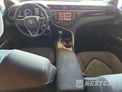 Zdjęcie 8 z 12 samochodu: 2019 TOYOTA CAMRY LE VIN:4T1B11HK2KU245018 - miniatura