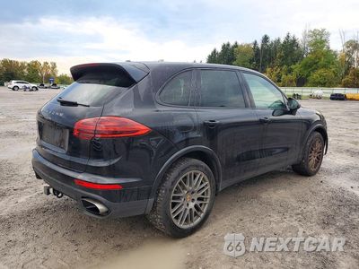 Trzecie zdjęcie samochodu z tyłu: 2017 PORSCHE CAYENNE VIN:WP1AA2A27HKA81932 - miniatura