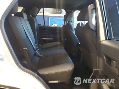 Zdjęcie 10 z 13 samochodu: 2026 TOYOTA 4RUNNER SR5 VIN:JTEVA5BR2T5121787 - miniatura