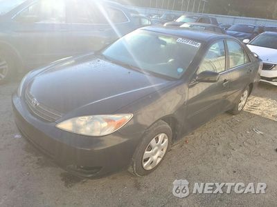 2002 TOYOTA CAMRY LE 4T1BE32K62U087100 - główne zdjęcie licytacji z USA - miniatura