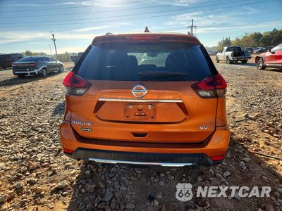 Zdjęcie 6 z 13 samochodu: 2018 NISSAN ROGUE SV VIN:5N1AT2MT0JC805956 - miniatura