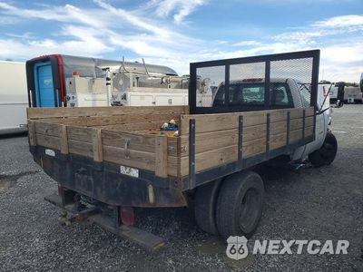 Trzecie zdjęcie samochodu z tyłu: 2011 CHEVROLET SILVERADO C1500 LT VIN:1GB3CZCG4BF109745 - miniatura