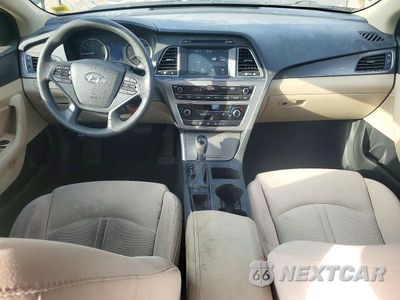 Zdjęcie 8 z 12 samochodu: 2017 HYUNDAI SONATA SPORT VIN:5NPE34AF9HH460067 - miniatura
