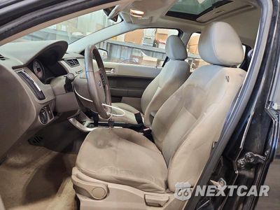 Zdjęcie 7 z 12 samochodu: 2010 FORD FOCUS SES VIN:1FAHP3GN2AW185710 - miniatura