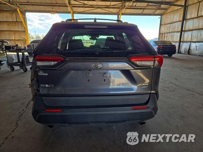 Zdjęcie 6 z 12 samochodu: 2019 TOYOTA RAV4 XLE VIN:JTMP1RFVXKD019637 - miniatura