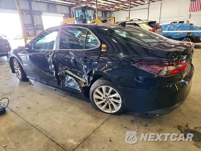 Drugie zdjęcie samochodu z przodu: 2023 TOYOTA CAMRY LE VIN:4T1C11AK7PU077916 - miniatura