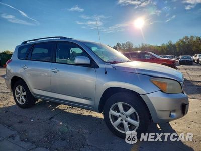 Czwarte zdjęcie samochodu z boku: 2006 TOYOTA RAV4 LIMITED VIN:JTMBK31V266002997 - miniatura