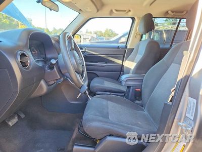 Zdjęcie 7 z 13 samochodu: 2015 JEEP PATRIOT SPORT VIN:1C4NJPBA6FD284320 - miniatura