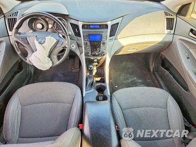 Zdjęcie 8 z 13 samochodu: 2012 HYUNDAI SONATA SE VIN:5NPEC4AC3CH424471 - miniatura